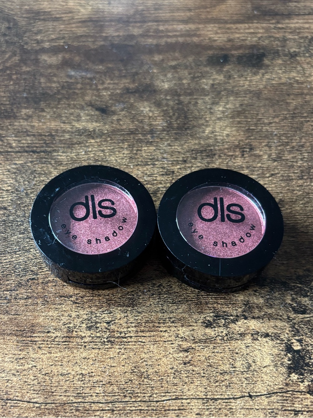DLS Sangria Eye shadow